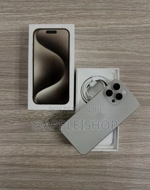 Apple iPhone 15 Pro Max 256 GB Silver
