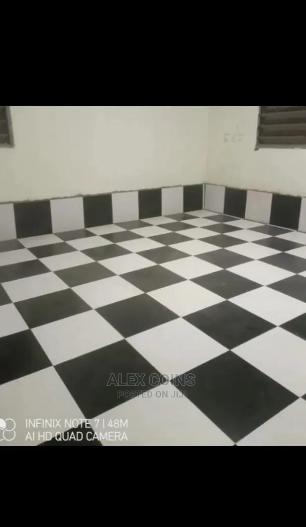 Tiles Laying · Photo 1