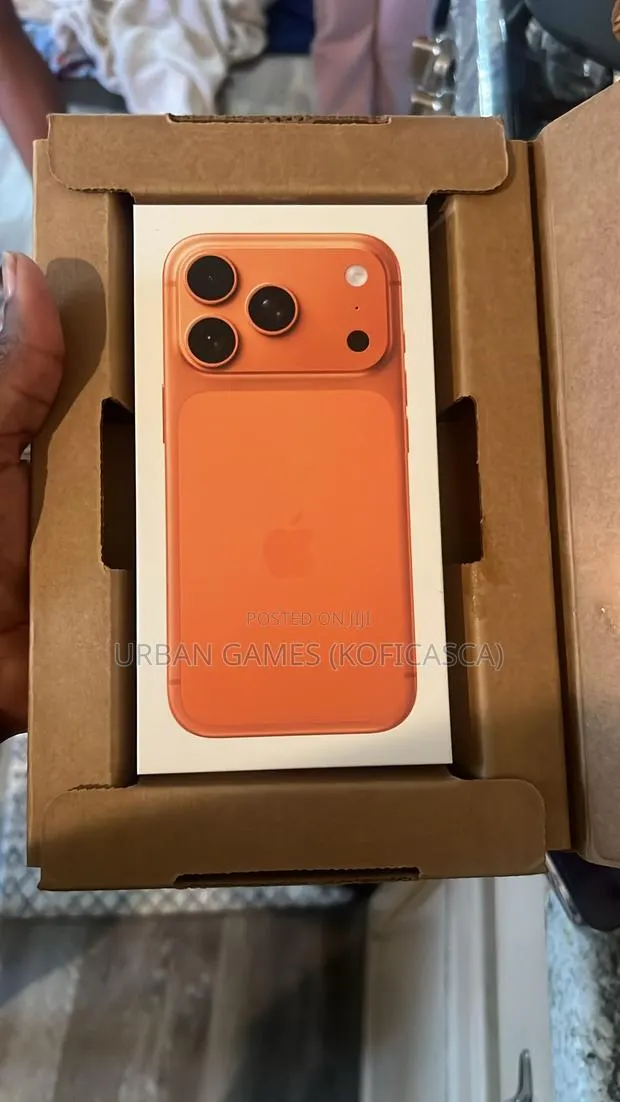 New Apple iPhone 17 Pro 256 GB Orange · Photo 1