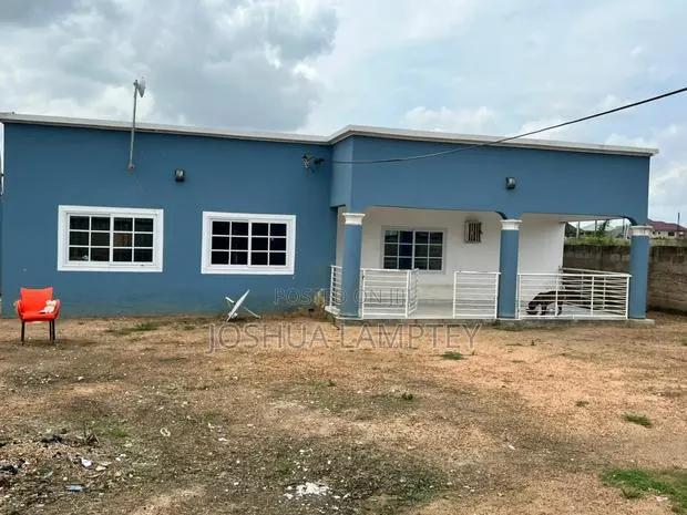 Furnished 2bdrm House in Denkyira-Asalaja, Amasaman for sale · Photo 1