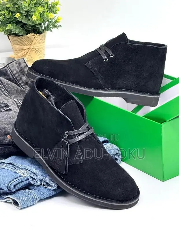 Clark’S Original Suede Boots In Different Colours , Swipe >>> · Photo 1