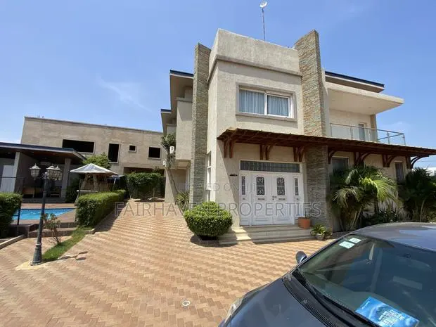 Furnished 4bdrm Townhouse / Terrace for rent · Photo 1