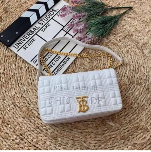 Burberry Shoulderbag · Photo 1