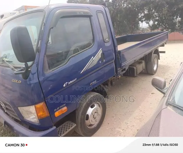 Hyundai Mighty 2012 Blue · Photo 3
