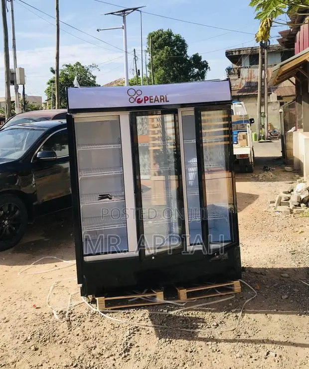 Extremely Chilling Pearl PVC 150 3 Doors Electric Fridge. · Photo 1