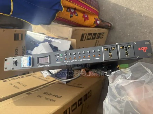 Professional Power Sequencer With Breaker · Photo 1
