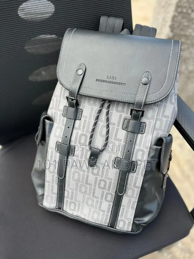 Leather Backpack · Photo 1