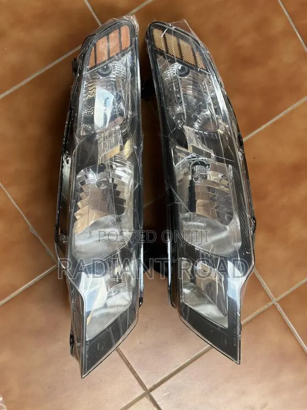 Kia Forte 2009 ,2010 , 2011, 2012 , 2013 Headlight · Photo 1