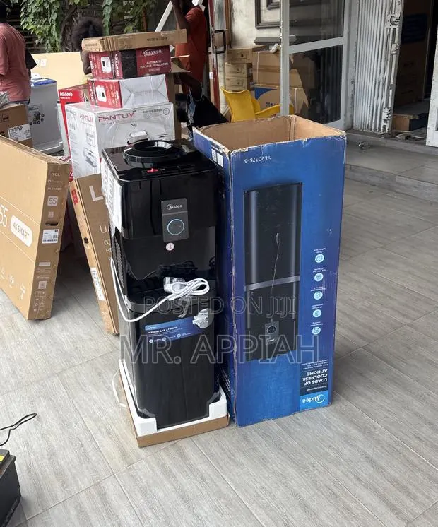 Super Classic Midea Yl 2037s-B 3 Tap Electric Water Dispenser · Photo 1