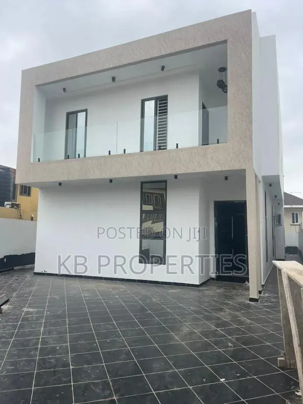 6bdrm House in Kb Properties, Baatsona Total for sale · Photo 1