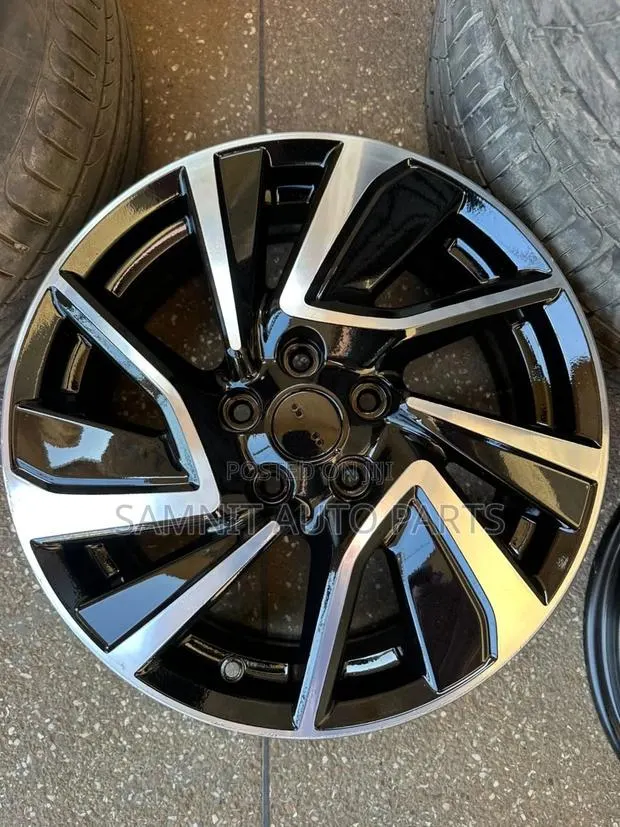 Home Used Rim 17 for Toyota Camry · Photo 1