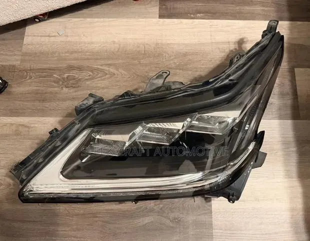 2016-2020 Lexus LX570 Headlights Pair · Photo 1