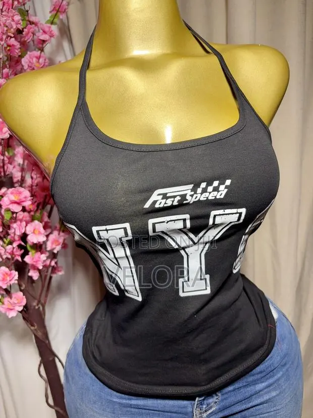 Figure-Flattering Fitted Style · Photo 1