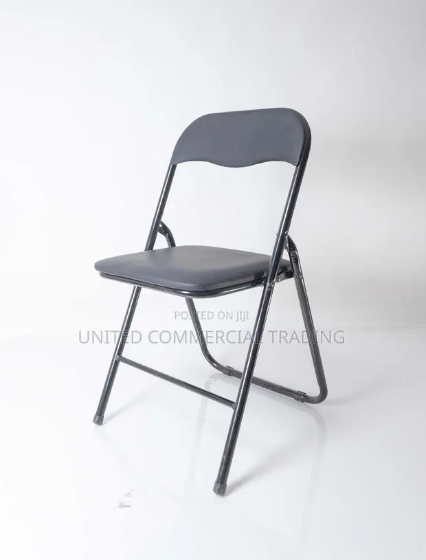Folding Chair · Photo 1