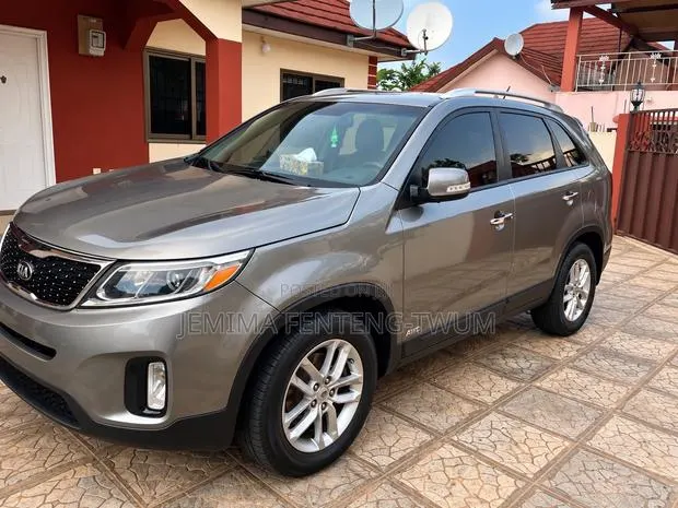 Kia Sorento LX 4dr SUV (2.4L 4cyl 6A) 2014 Gray · Photo 1
