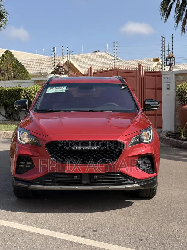 Jetour X70 1.5 7-Seater FWD 2020 Red · Photo 1