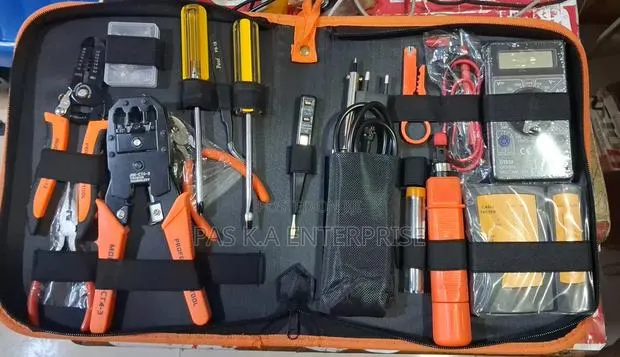 17 in 1 Network Tool Kit · Photo 1