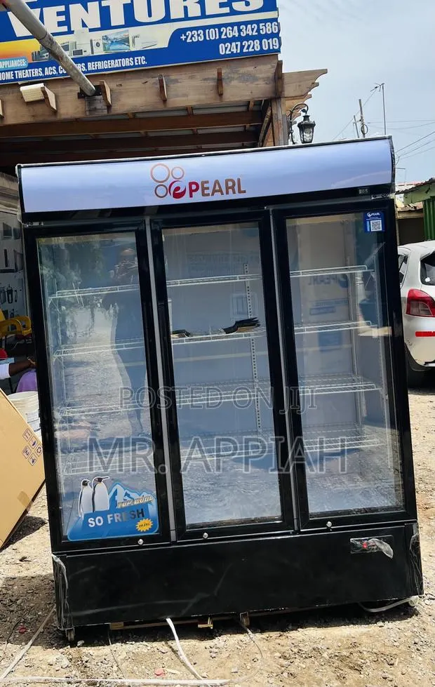 Check Out Pearl 3 Door Beverage Cooler(Glass Door) · Photo 1