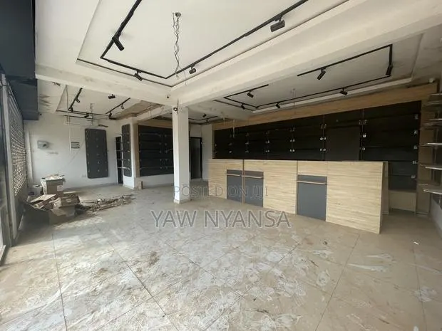 Shop for Rent at Leakside · Photo 1