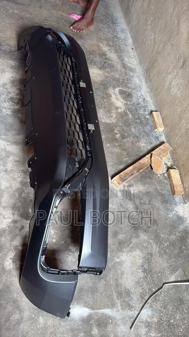 Honda CR-V 2020-2022 Lower Front Bumper · Photo 1