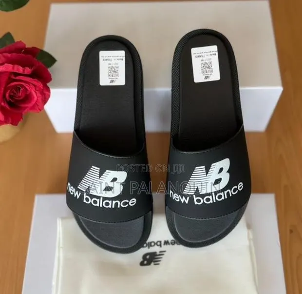 New Balance Palm Slippers · Photo 1