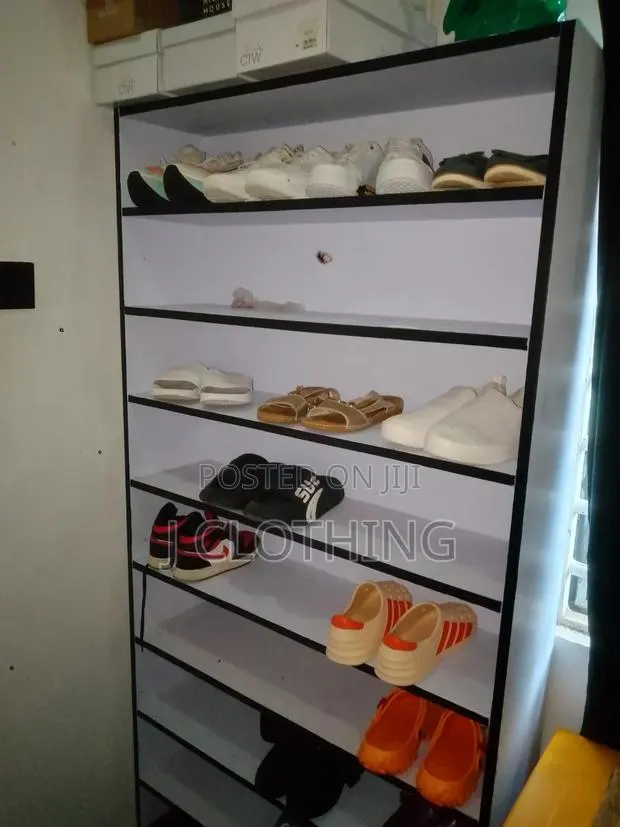 Shoe Racks · Photo 1