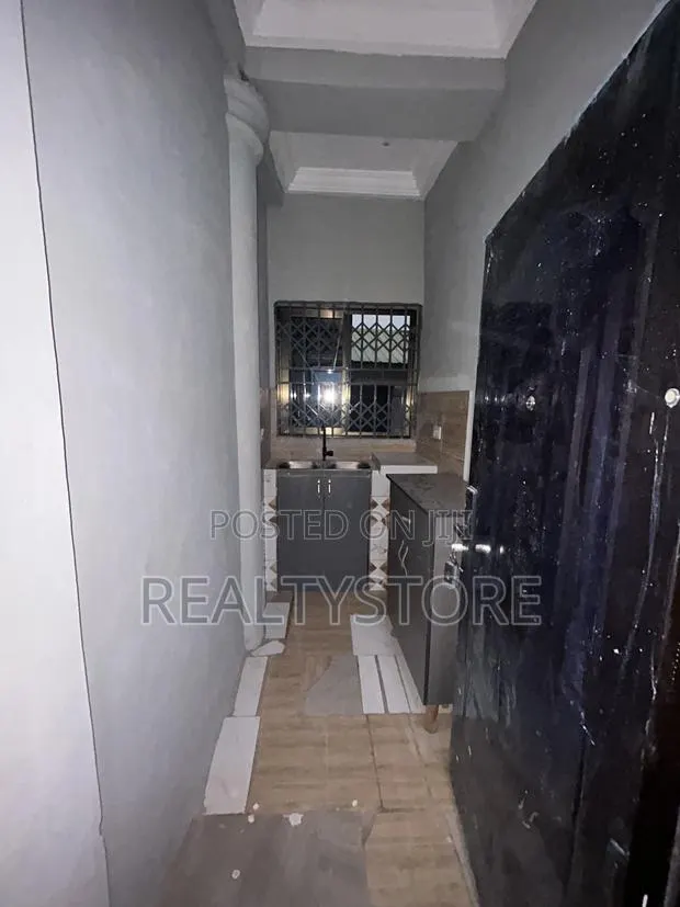 1bdrm Room & Parlour in Academic City, Accra Metropolitan for rent · Photo 1