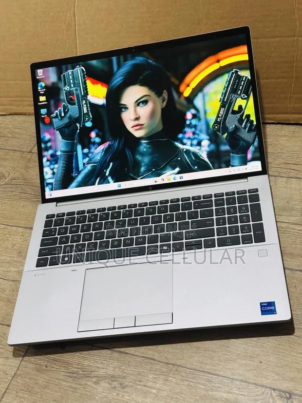 Laptop HP 32GB Intel Core i7 SSD 1T · Photo 1