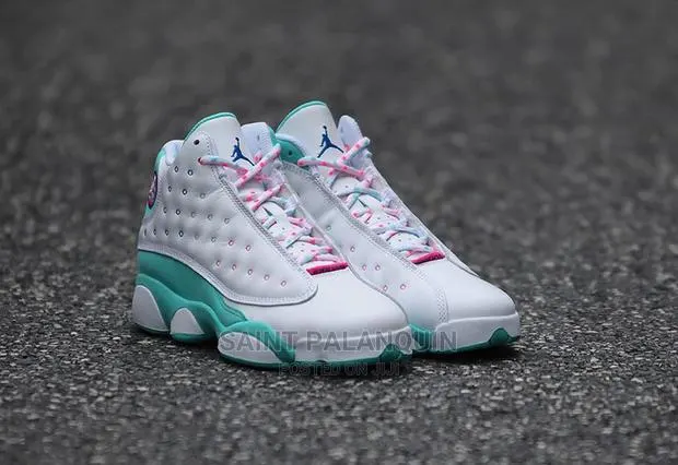 Air Jordan 13 Aurora G N P · Photo 1