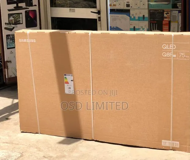 The Ultimate Screen for Your Living Room Samsung 75" Qled Smart TV · Photo 1