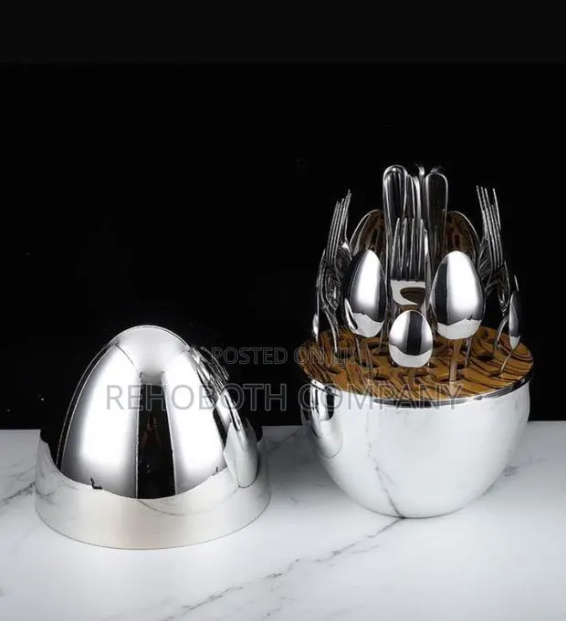 Silver Cutlery Set · Photo 1