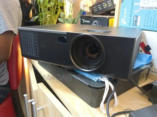 Dell 1550 3D 3800 ANSI · Photo 1