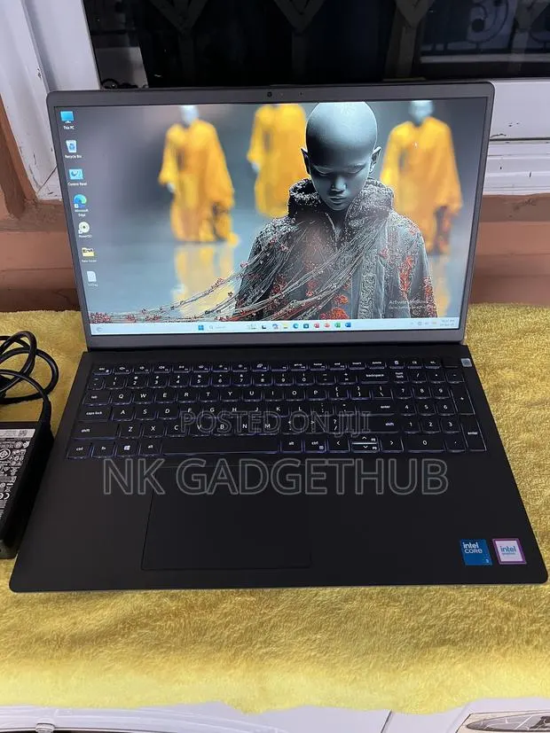 New Laptop Dell 8GB Intel Core 3 SSD 512GB · Photo 1