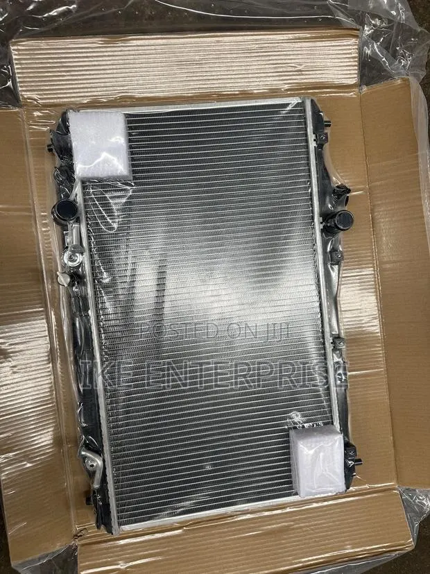 Honda Civic Radiator Water Tank 2012,2013,2014,2015 · Photo 1