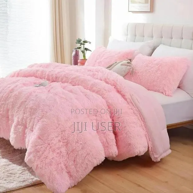 9pcs Fluffy Duvet Set · Photo 1