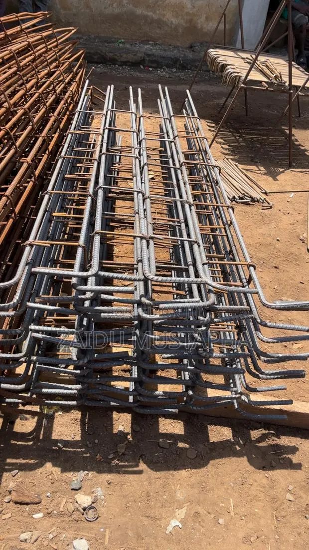 Storey Building Starting Pillars · Photo 1