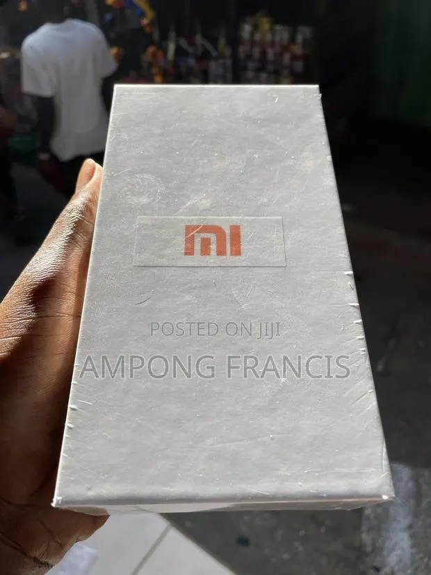 New Xiaomi 12 256 GB Blue · Photo 1