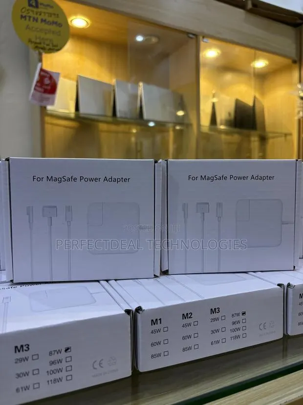 Apple Macbook Charger Type C · Photo 1