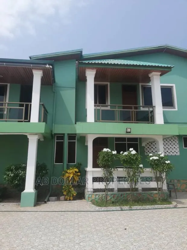 2 Bedroom Apartment for Rent at Sakumono · Photo 1