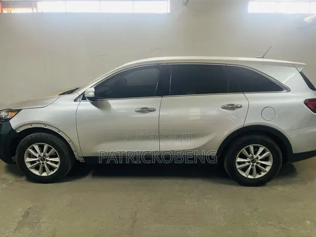 Kia Sorento 2019 Gray · Photo 1