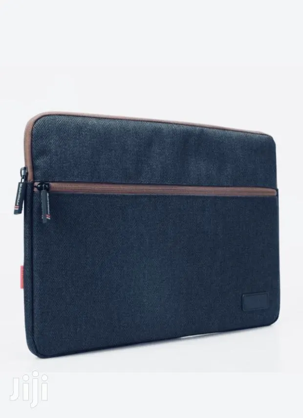 Promate Portfolio Lightweight Sleeve Water Protective Fabric · Photo 1