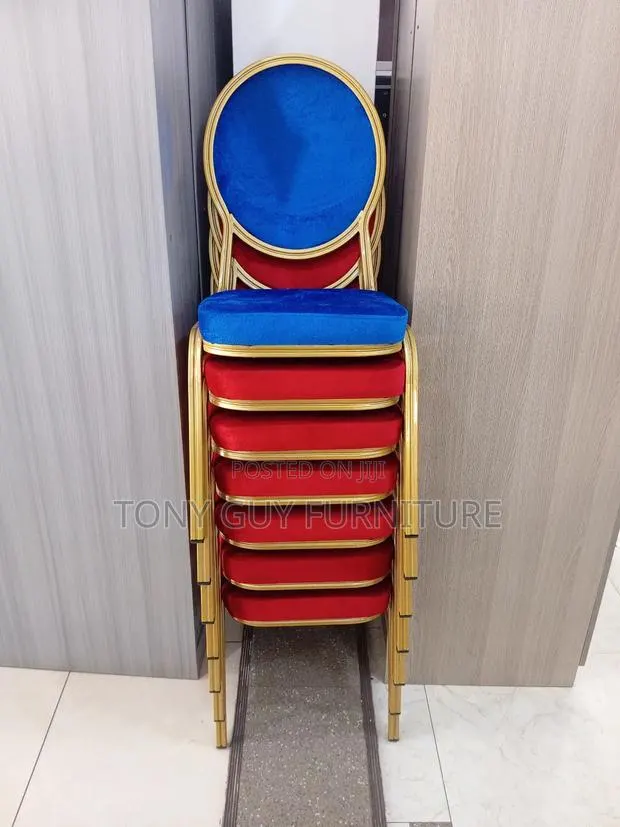 Comfortable Auditorium Chair · Photo 1