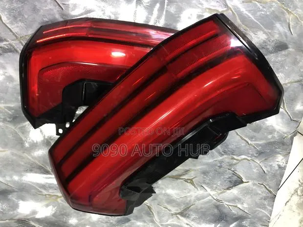2024–2026 Toyota Tundra Taillight (Foreign Used – Premium OEM) · Photo 1