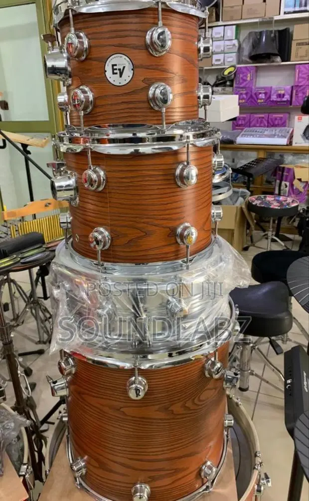 Electro-Voice (Ev) 5-Set Professional Drumset · Photo 1