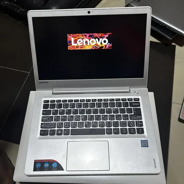 Laptop Lenovo IdeaPad 500S 8GB Intel Core i3 SSD 128GB · Photo 1