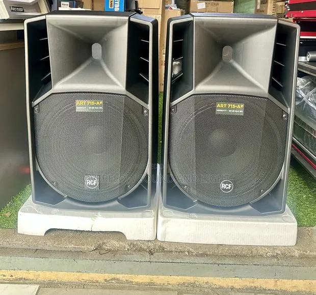 RCF ART 715-a Active Monitor 15 Inches Speaker (Pair) · Photo 1