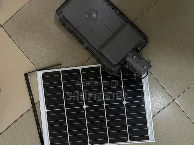 500w Solar Street Light (No Motion Sensor) Still Light · Photo 1