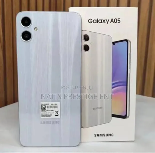 New Samsung Galaxy A05 128 GB White · Photo 1