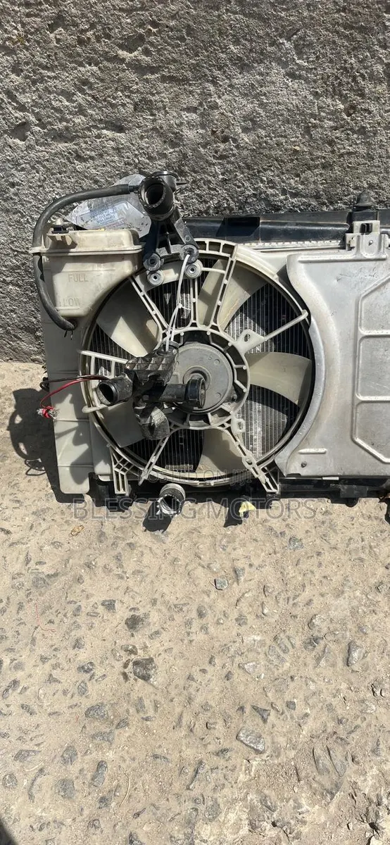 Toyota Yaris Radiator Thank Available · Photo 1