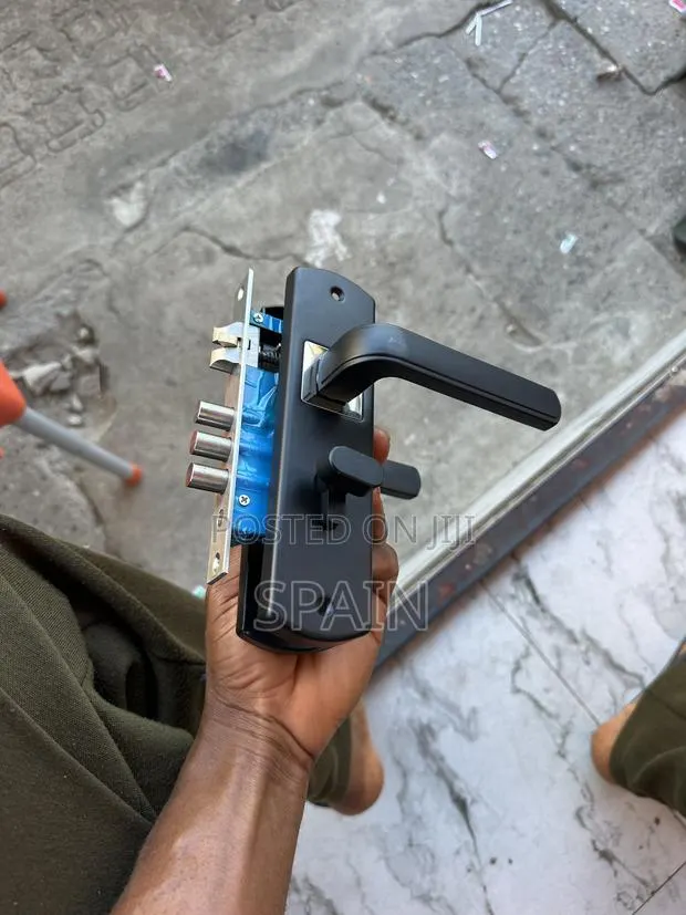 Heavy Duty Door Lock With Handle Locks · Photo 1